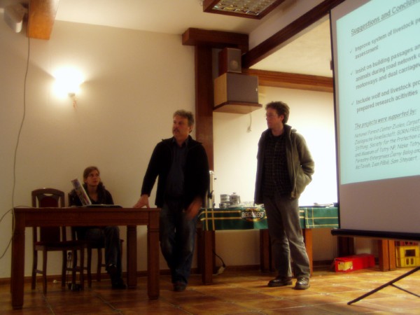 Slovenský blok: Slavomír Finďo, Robin Rigg a Michaela Skuban Slovenský blok: Slavomír Finďo, Robin Rigg a Michaela Skuban