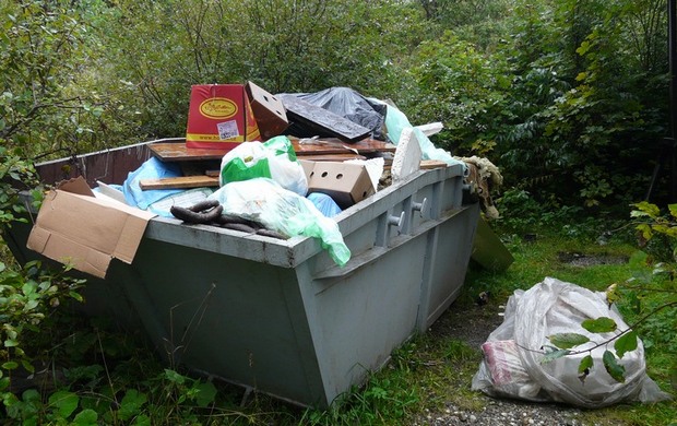 Takto by to nemělo vypadat: kontejner v Beskydech se zbytky potravin Takto by to nemělo vypadat: kontejner v Beskydech se zbytky potravin